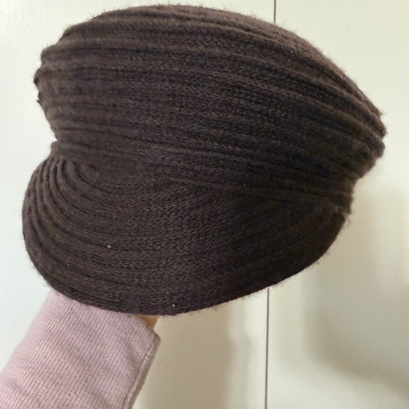 Cashmere Newspaper Boy Cashmere Hat 100% - Italy main image 7
